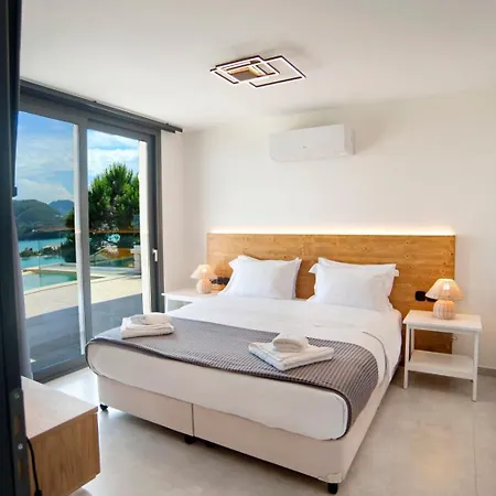 Smirties Villa Nydri (Lefkada)