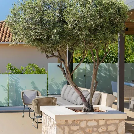 Smirties Villa