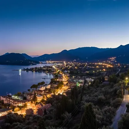Smirties Vilă Nydri (Lefkada)