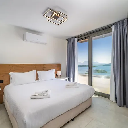Smirties Vilă Nydri (Lefkada)